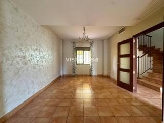 Reihenhaus in Mairena del Alcor. Venta de una casa adosada en mairena del alcor