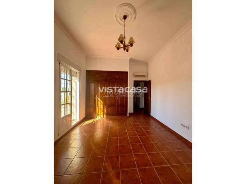 Foto 00314593-b94c-4258-956e-853b746a0e33. Chalet mit parking pool in Mairena del Alcor