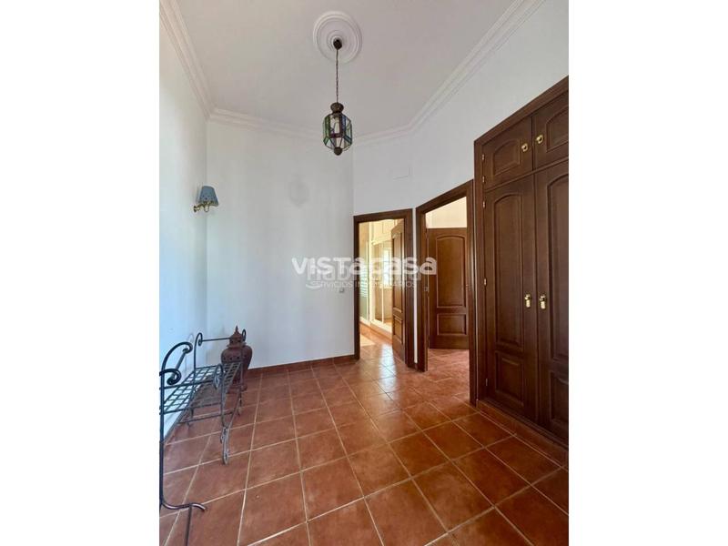 Foto 2687a043-6dd4-4d3f-bed8-feee56332d84. Chalet mit parking pool in Mairena del Alcor