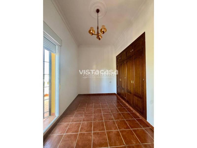 Foto 6138e245-44c4-4407-807d-e763613867d6. Chalet mit parking pool in Mairena del Alcor