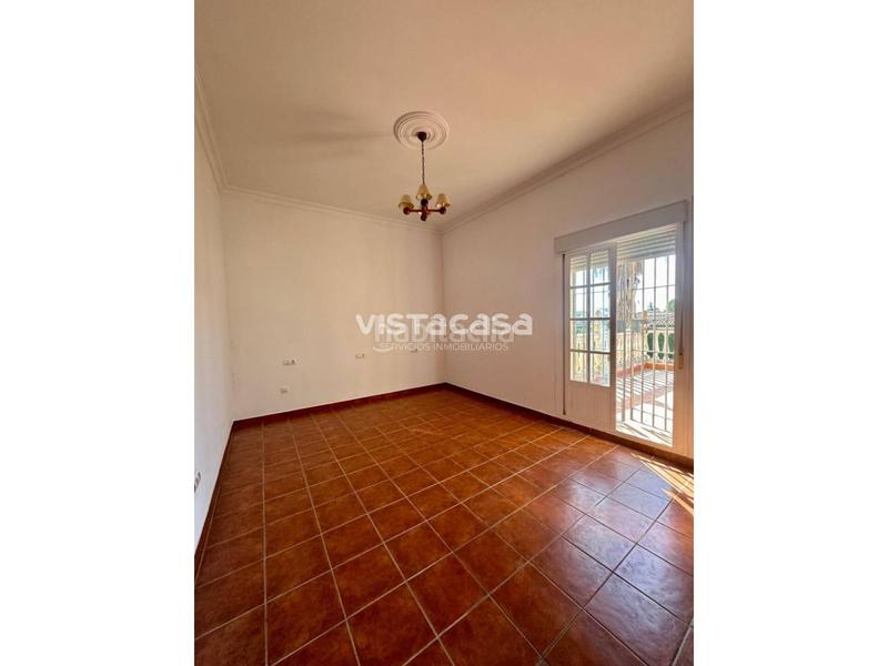 Foto 7ff14a5f-f8ec-44c0-b2ab-29e09f082fd0. Chalet mit parking pool in Mairena del Alcor