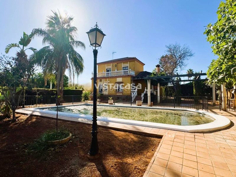 Foto a1d2b36e-95c4-48d4-a7fa-b9841eee3ee6. Chalet with heating parking pool in Mairena del Alcor