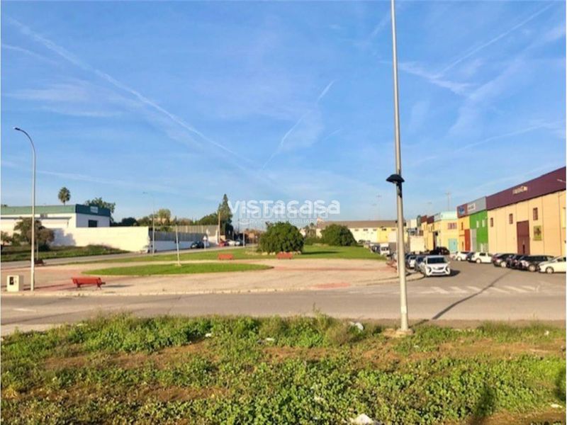 Foto b4d4b139-bd61-45c5-9458-fec2938e6be2. Fabrikhalle in Mairena del Alcor