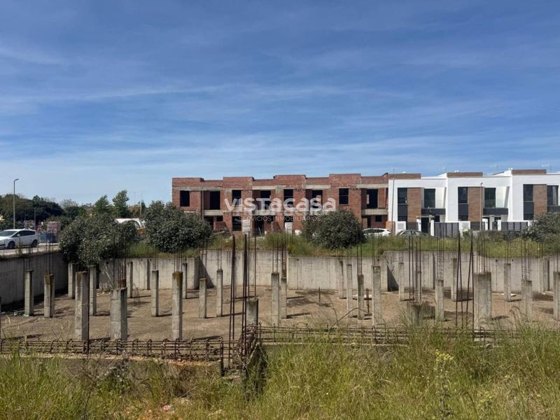 Foto 608779b0-27f7-4ed6-b5ab-6436a7782404. Terreno residencial venta de solar edificable en Mairena del Alcor