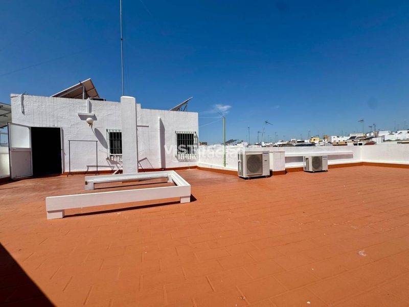 Foto 8fb34668-4c85-4c08-a754-6b5708aeea2e. Casa venta de casa espaciosa en Mairena del Alcor