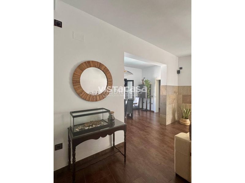 Foto c69c9bc4-206c-43a5-bb34-1c3855e236cd. Casa venta de casa espaciosa en Mairena del Alcor