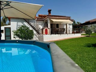 Chalet  Urbanizacion torreón. Villa en venta en mairena del alcor