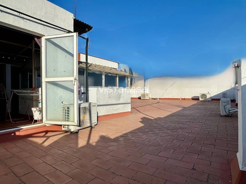 Foto 4287c575-7160-46b3-9da8-6f5c6a110d74. House with heating parking in Mairena del Alcor