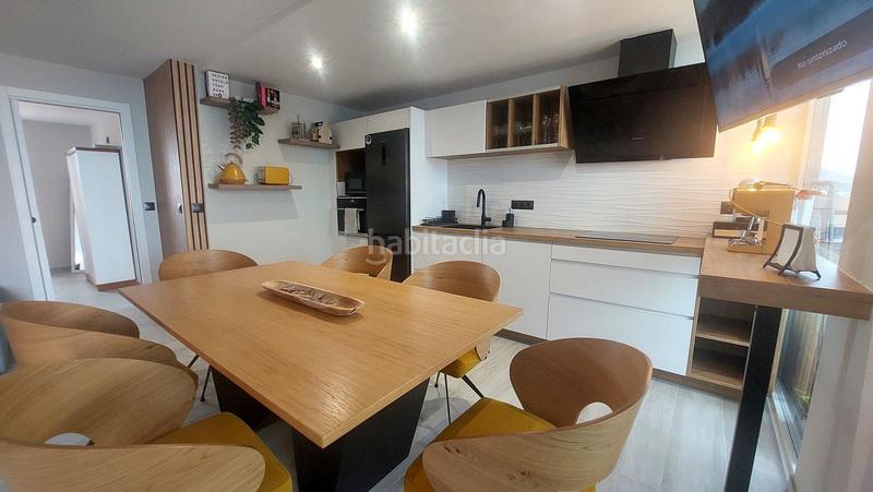 Foto ef308be2-0461-4e45-a2f7-5513787f95b9. Apartamento  en primera línea de playa totalmente reformado y modernizado en venta . en Fuengirola