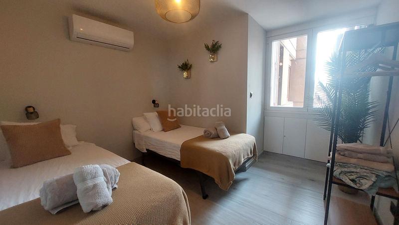Foto f3266eb6-d332-40e4-a701-9f31d8a045e7. Apartamento  en primera línea de playa totalmente reformado y modernizado en venta . en Fuengirola