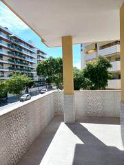 Pis a Calle voluntarios de protección civil 3. Se vende amplio apartamento de esquina cerca de la playa y de se