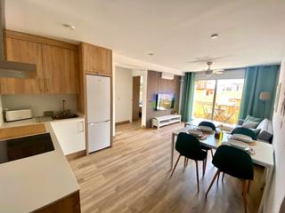 Appartement  Calle federico ruiz vertedor. Completely renovated top floor apartment in the centre of fuengi