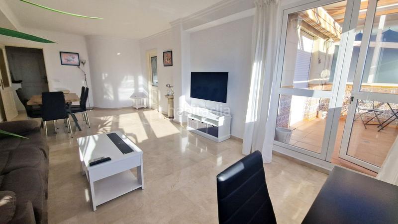 Foto 2b8f49f9-819c-427b-a63a-9736b9430c83. Dúplex amplio ático dúplex en venta con vistas panorámicas. en Fuengirola