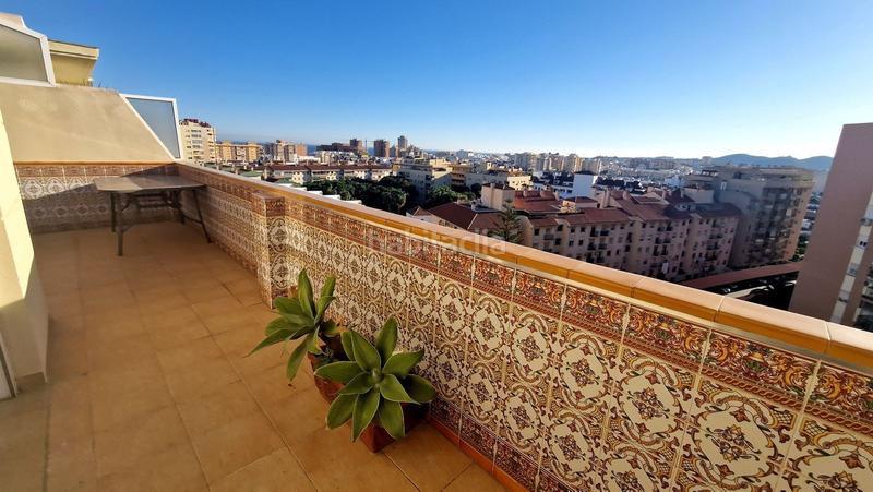 Foto f62e2080-d0b2-48aa-848b-0c9197a5f3c7. Dúplex amplio ático dúplex en venta con vistas panorámicas. en Fuengirola