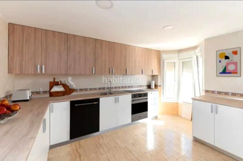 Foto 5918aa39-5aa7-4a29-ae16-7d4d406f047c. Casa adosada adosado en venta en Los Boliches en Los Boliches Fuengirola