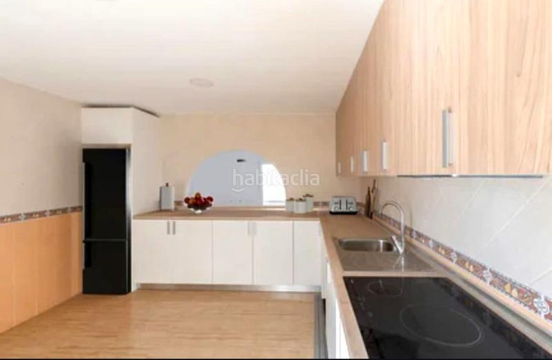Foto da06eb22-d361-48f0-87a6-4546fb405dba. Casa adosada adosado en venta en Los Boliches en Los Boliches Fuengirola