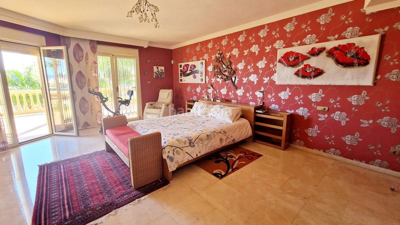 Foto 1b0bdf33-7f3b-4ab3-976b-4f31e83ea3e5. Chalet gran villa en venta en Playamar - Benyamina Torremolinos