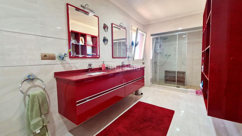 Foto 34ee1bb5-9d49-4860-9499-7b6739496bc7. Chalet gran villa en venta en Playamar - Benyamina Torremolinos