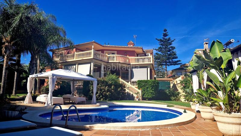 Foto 480809c9-3e47-476f-8a17-2714e2259759. Chalet gran villa en venta en Playamar - Benyamina Torremolinos