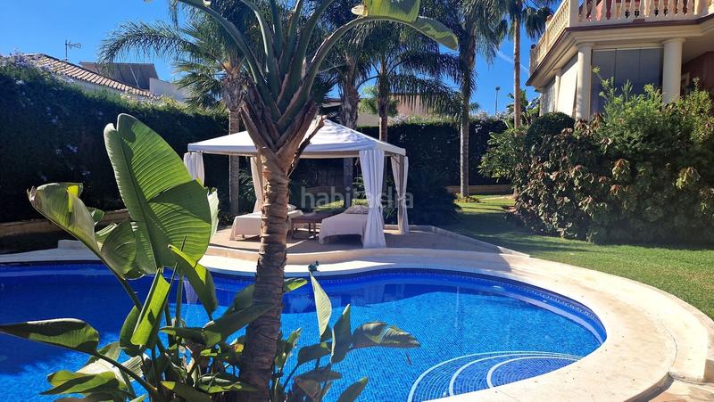 Foto 73c07801-0bcd-408d-8798-9986f13d958a. Chalet gran villa en venta en Playamar - Benyamina Torremolinos