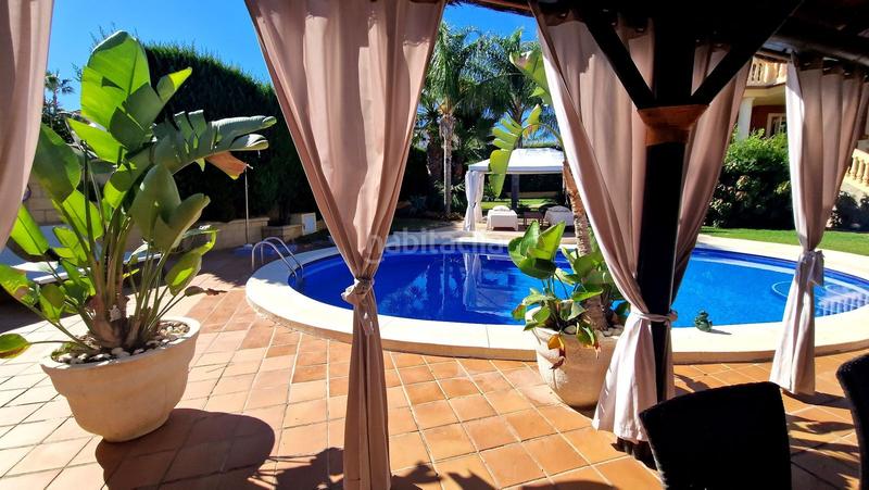 Foto 899f0012-d379-4722-bc75-76e3a6701e99. Chalet gran villa en venta en Playamar - Benyamina Torremolinos