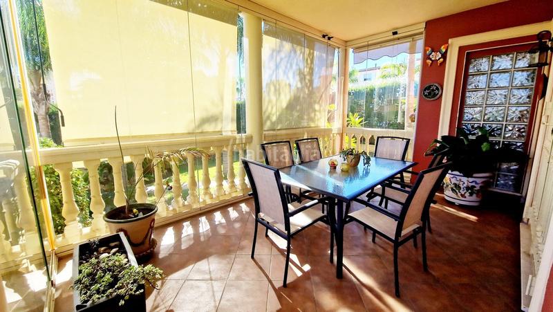 Foto c5de6ae5-5aac-4e9e-b92a-cf341e740e48. Chalet gran villa en venta en Playamar - Benyamina Torremolinos