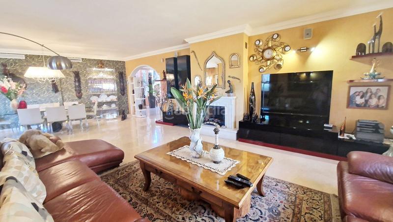 Foto ff651c9e-3269-42f9-a48c-6cb9a5fcdcef. Chalet gran villa en venta en Playamar - Benyamina Torremolinos