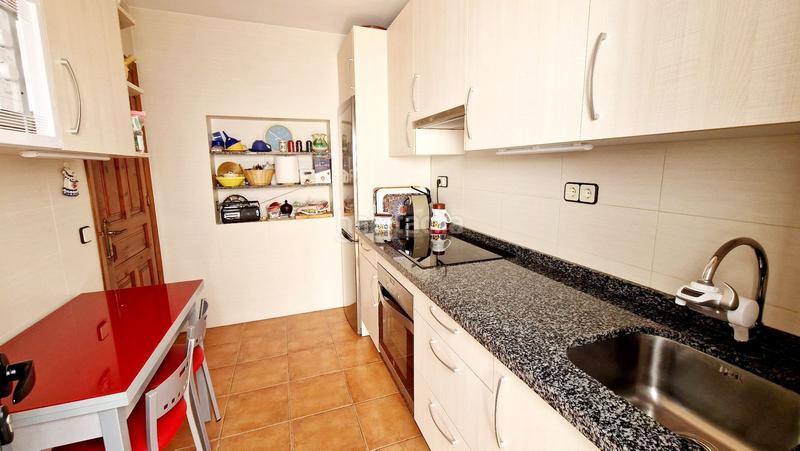 Foto d8a96a78-0a83-4765-9a72-37449a68a2fd. Casa adossada amb xemeneia a campo de Mijas Mijas