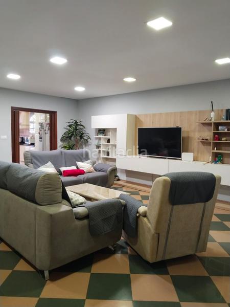 Foto 8740df30-9798-451e-ad58-4497ed304ab3. Piso  en venta en Torreblanca, 3 dormitorios. en Sevilla