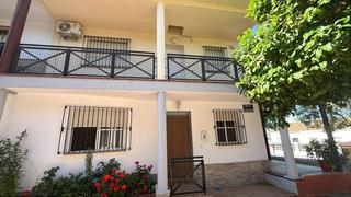 Casa  Almendro. Casa en venta en torre de la reina, 2 dormitorios.