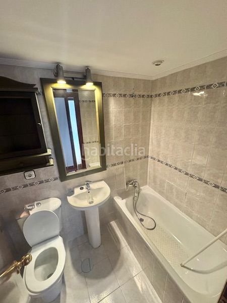 Foto 2a3c6264-2ed2-4185-8bd9-15741ee0cc65. Pis amb aparcament a Pino Montano - Consolación Sevilla