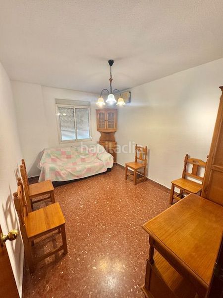 Foto 938c1fdd-8123-4c36-9b46-39d8804f0761. Pis amb aparcament a Pino Montano - Consolación Sevilla