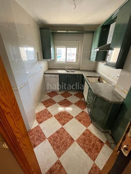 Foto b2e682e5-0a9b-401e-8e56-364d5066b251. Flat in Centro Bormujos