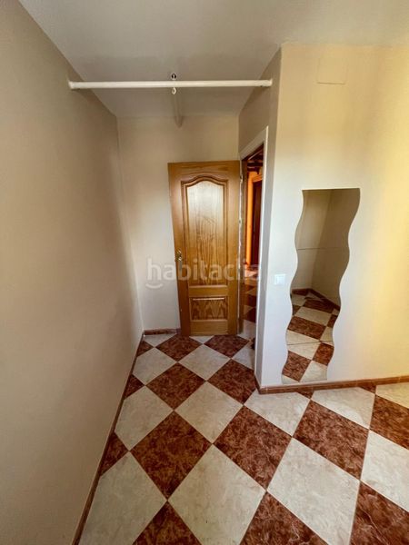 Foto c7a0592e-ee83-4408-97cb-59d119f45779. Flat in Centro Bormujos