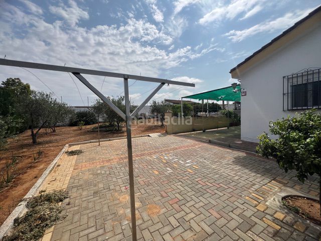 Foto 4d12f150-55c0-41d9-b5ac-4a5b6266c57e. Masia a Carmona