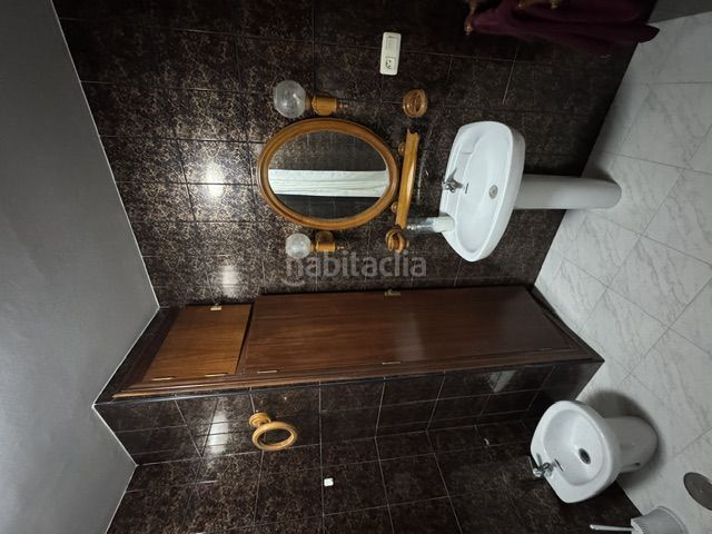 Foto 0578b200-6d32-4fc4-b622-480411601b4b. Piso  en venta , 4 dormitorios. en Barbate Barbate
