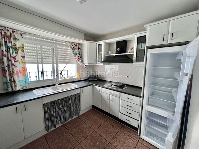 Foto 4824807a-60f1-452b-a41d-62746a792694. Piso  en venta , 4 dormitorios. en Barbate Barbate