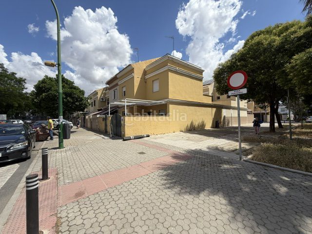 Foto 72101cbf-cb89-41dd-9da8-3f41690e7523. Casa amb aparcament a colores - entreparques Sevilla