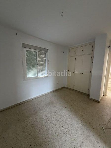 Foto 930fec5d-1490-4cc1-930c-7d8dc95f90ad. Casa amb aparcament a colores - entreparques Sevilla