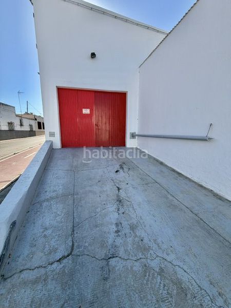 Foto faa48c08-6b90-45f5-a83a-d0a5ab740ab8. Capannone industriale in Salesianos Utrera
