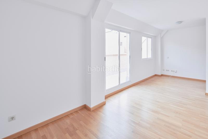 Foto 2f0cfa8f-19f5-4976-b8ad-e9f76a966f70. Penthouse with heating pool in Butarque Madrid