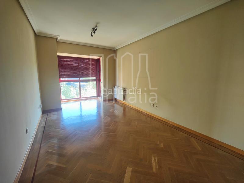 Foto 5eff3d51-b7b6-4321-9f2c-ff0fd4833389. Rent flat with heating pool in Media Legua Madrid