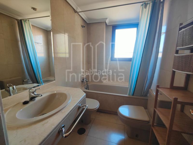 Foto afe129b2-b798-477e-8f53-d447d3d5a663. Lloguer pis amb calefacció piscina a Media Legua Madrid