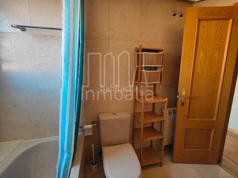 Foto 9a896d7d-a999-4984-a97f-2e49adbb28aa. Alquiler piso en Media Legua Madrid