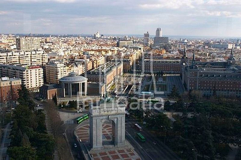 Foto 956c6aef-d563-44c9-a4a8-ed8ed1eb71e6. Lloguer àtic amb calefacció a Arapiles Madrid
