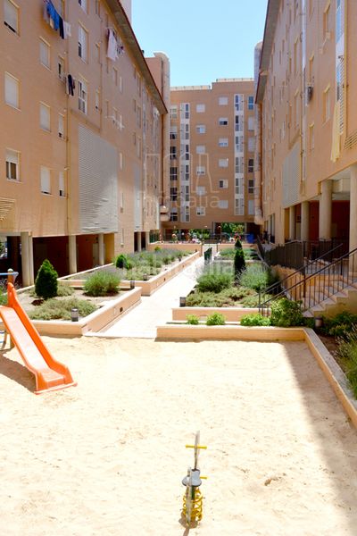 Foto 83d70345-3e1c-4f05-a1c8-7557cc733d9b. Pis amb calefacció piscina a Butarque Madrid