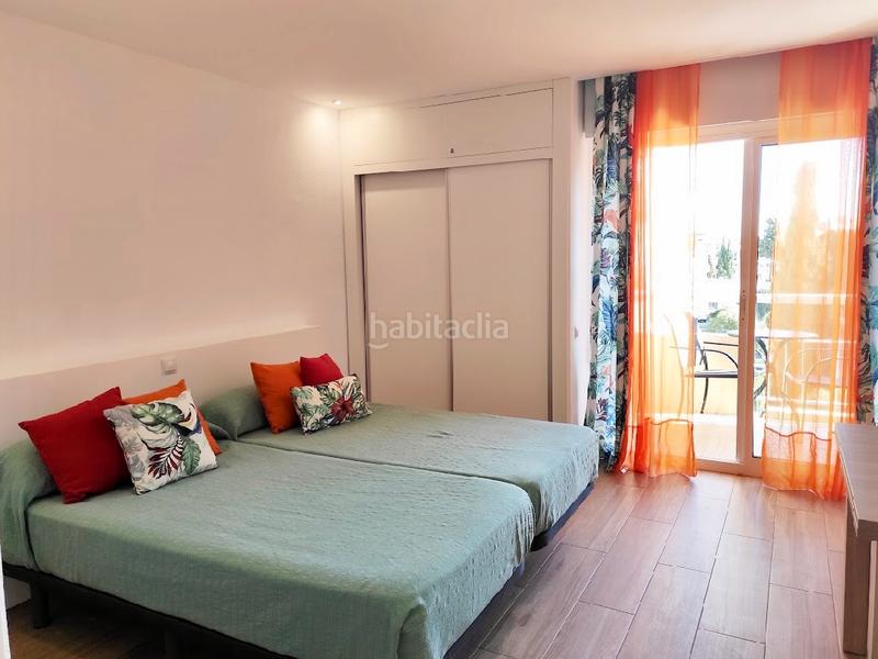 Foto 091a0052-6b44-4a23-9b07-9009fee59d65. Estudio  reformado ,piscina,licencia turistica en Benalmádena