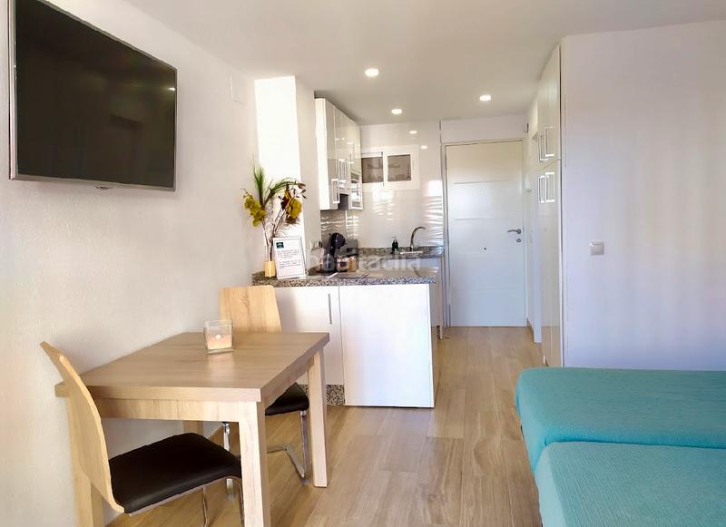 Foto 80e75223-25a4-49d1-80d3-ddcd2be2664c. Estudio  reformado ,piscina,licencia turistica en Benalmádena