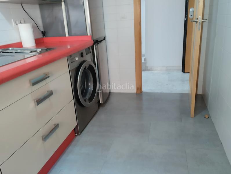 Foto 2aa3724e-12a7-4aed-99ae-f71db2fe2be1. Piso gran duplex atico con ascensor garaje y magnifica terraza en Dos Hermanas