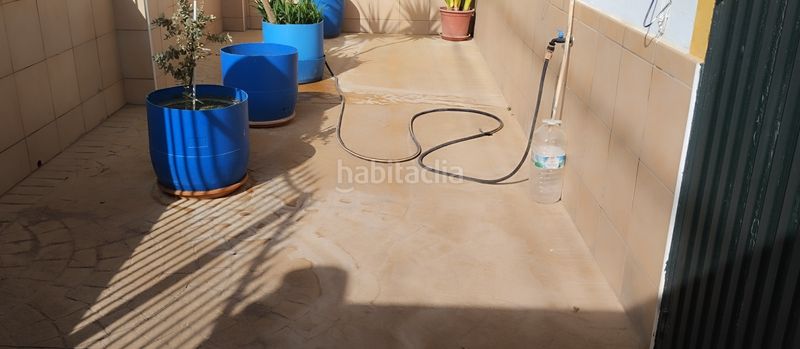 Foto 6d6ff4be-a2dc-45da-8458-c38a557da134. Chalet magnifica parcela con piscina no hipotecable en Dos Hermanas
